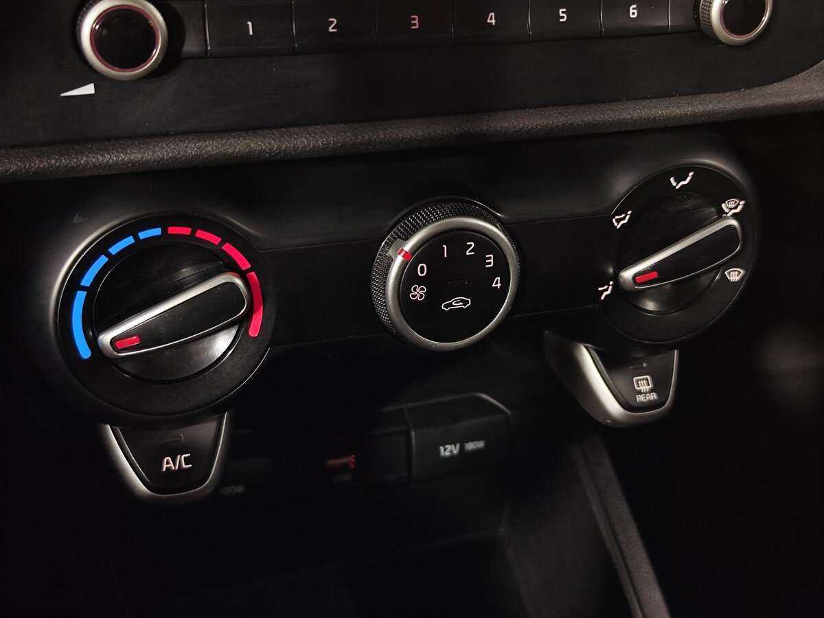 Kia Rio с пробегом — 2021 год. Фото: #12