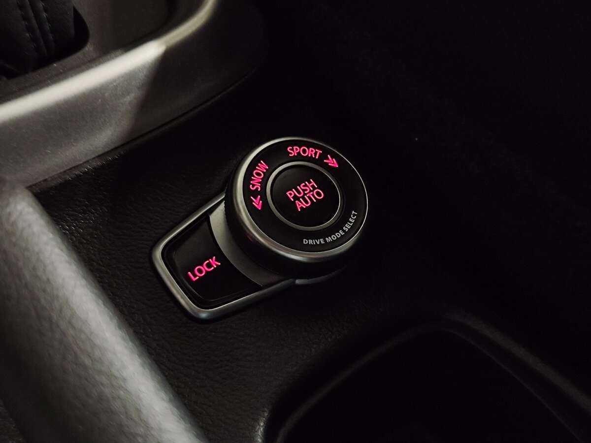 Suzuki SX4 с пробегом — 2014 год. Фото: #18