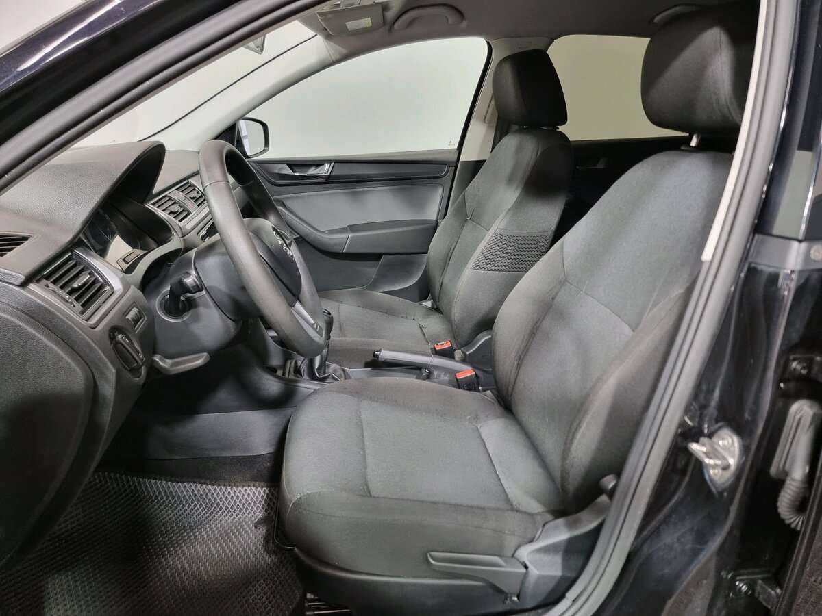 Skoda Rapid с пробегом — 2019 год. Фото: #5