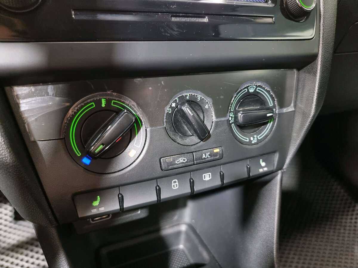 Skoda Rapid с пробегом — 2019 год. Фото: #15