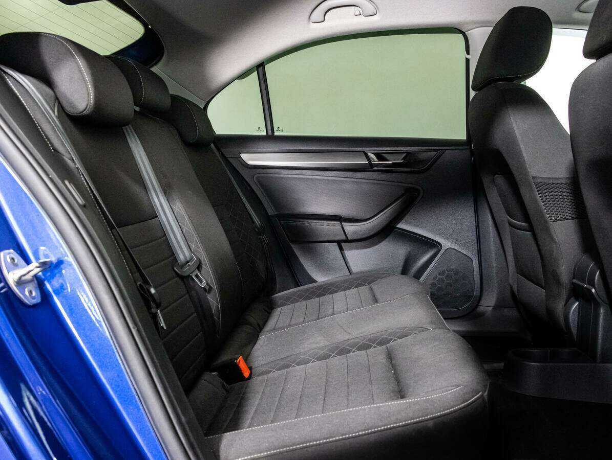 Skoda Rapid с пробегом — 2017 год. Фото: #11