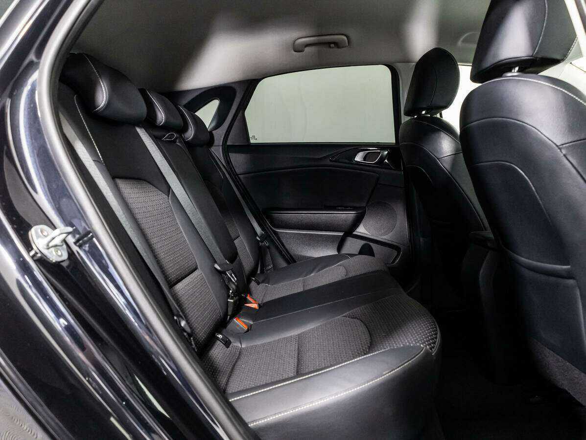 Kia Ceed с пробегом — 2018 год. Фото: #9