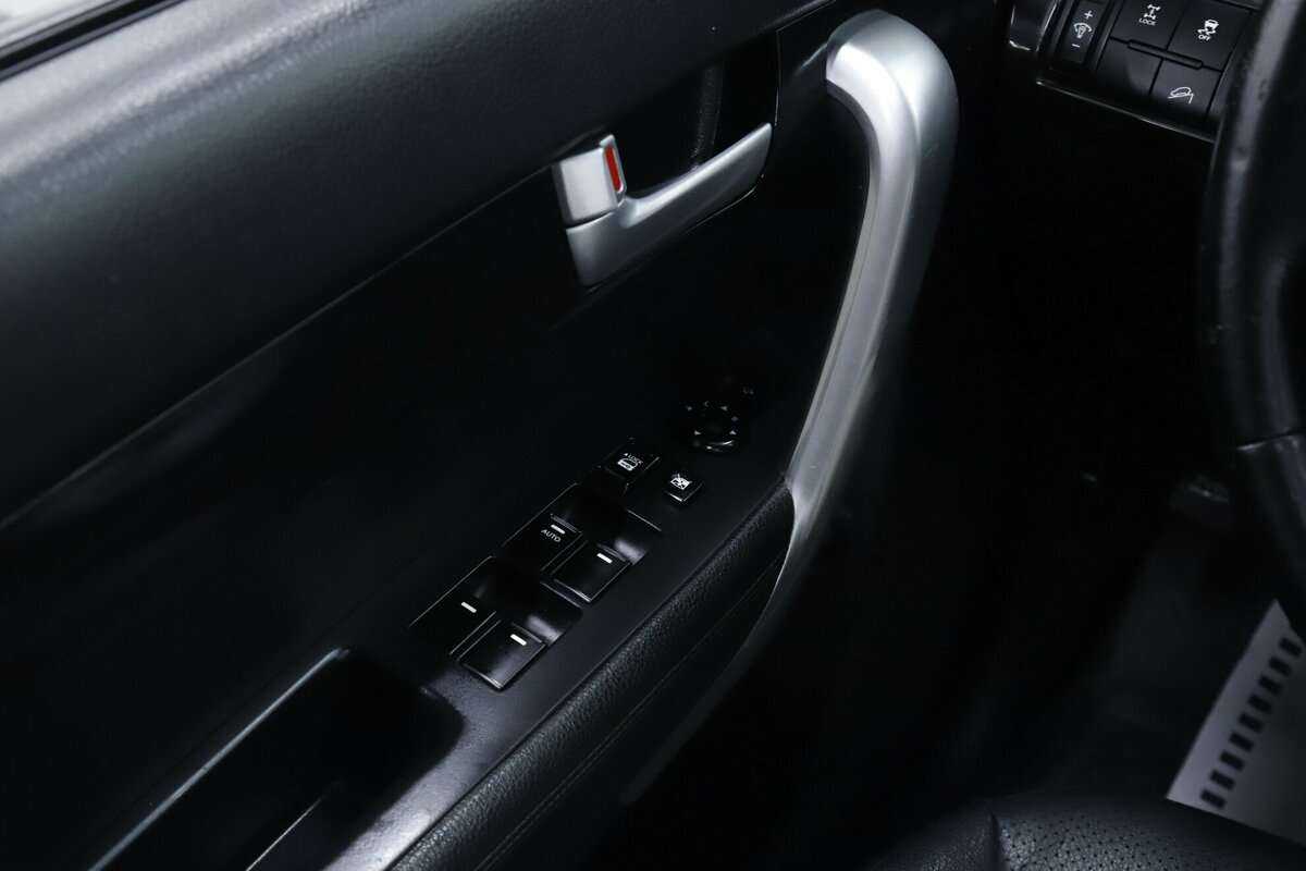 Kia Sorento с пробегом — 2012 год. Фото: #11