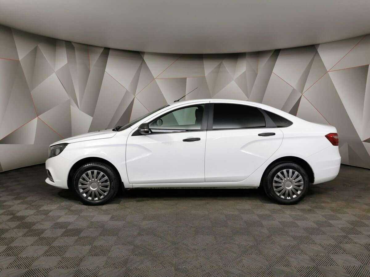 Lada (ВАЗ) Vesta с пробегом — 2017 год. Фото: #4