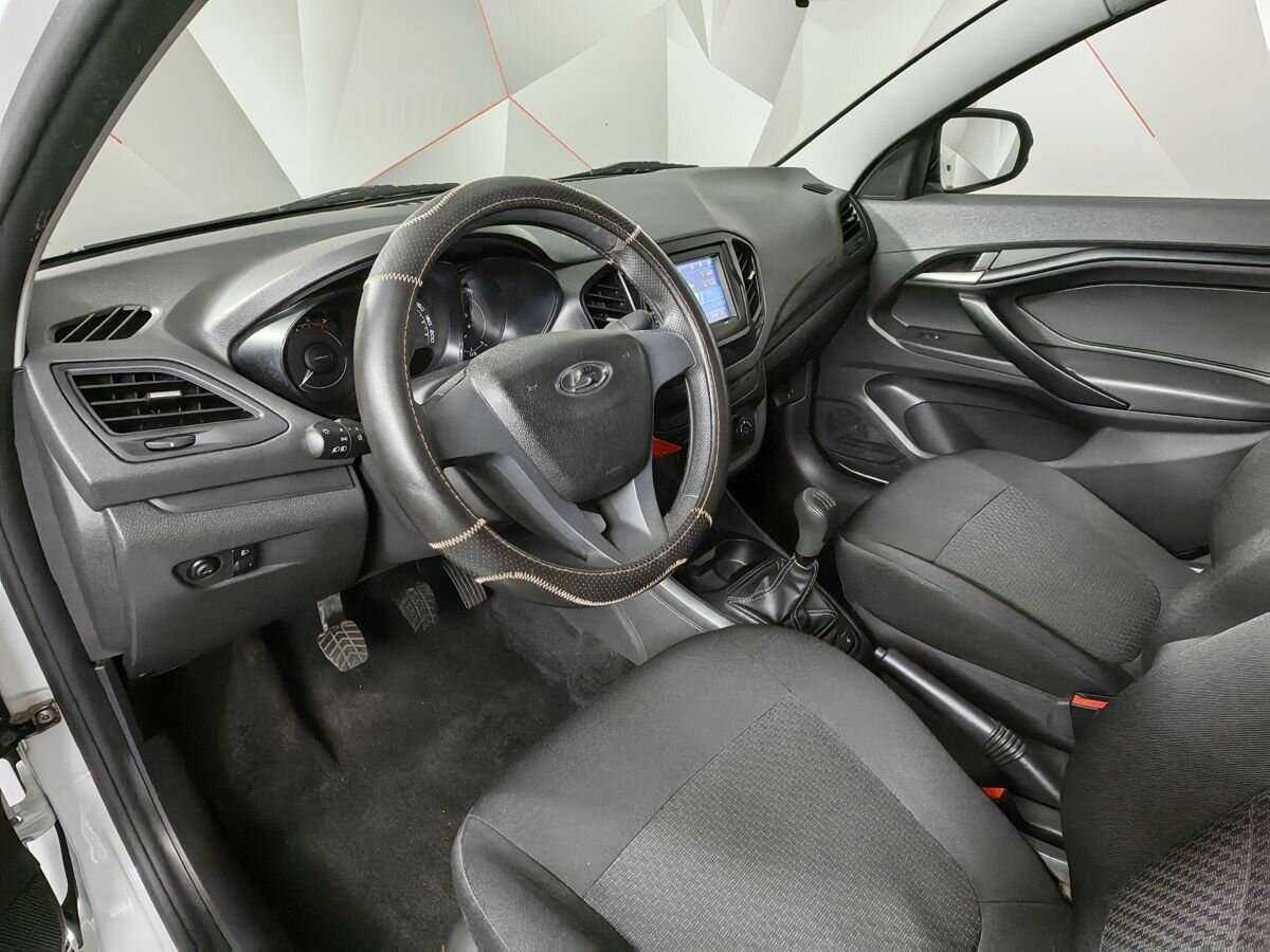 Lada (ВАЗ) Vesta с пробегом — 2017 год. Фото: #13