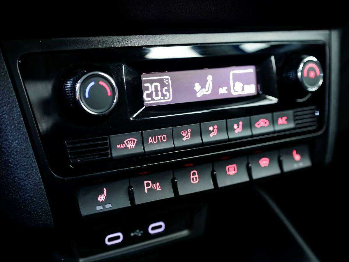 Volkswagen Polo с пробегом — 2022 год. Фото: #15