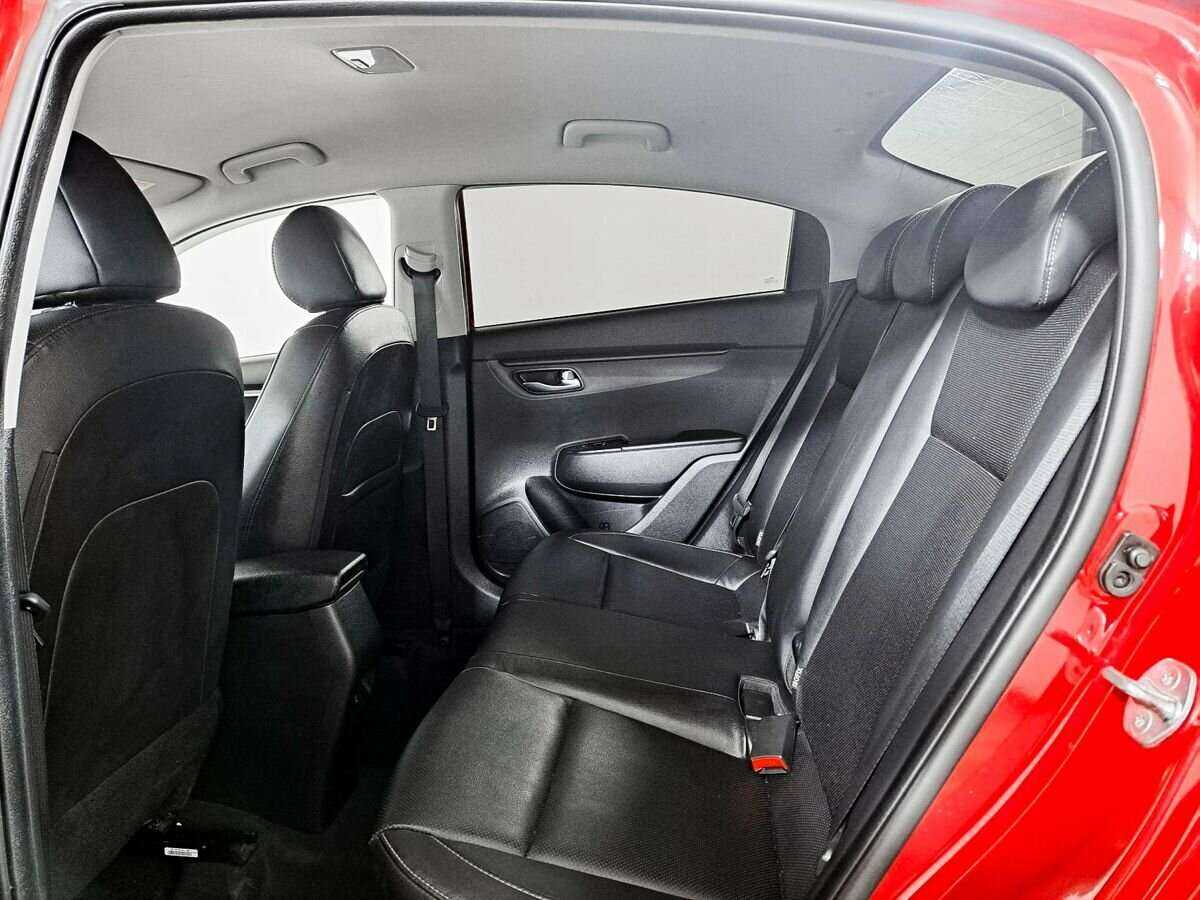 Kia Rio с пробегом — 2020 год. Фото: #9