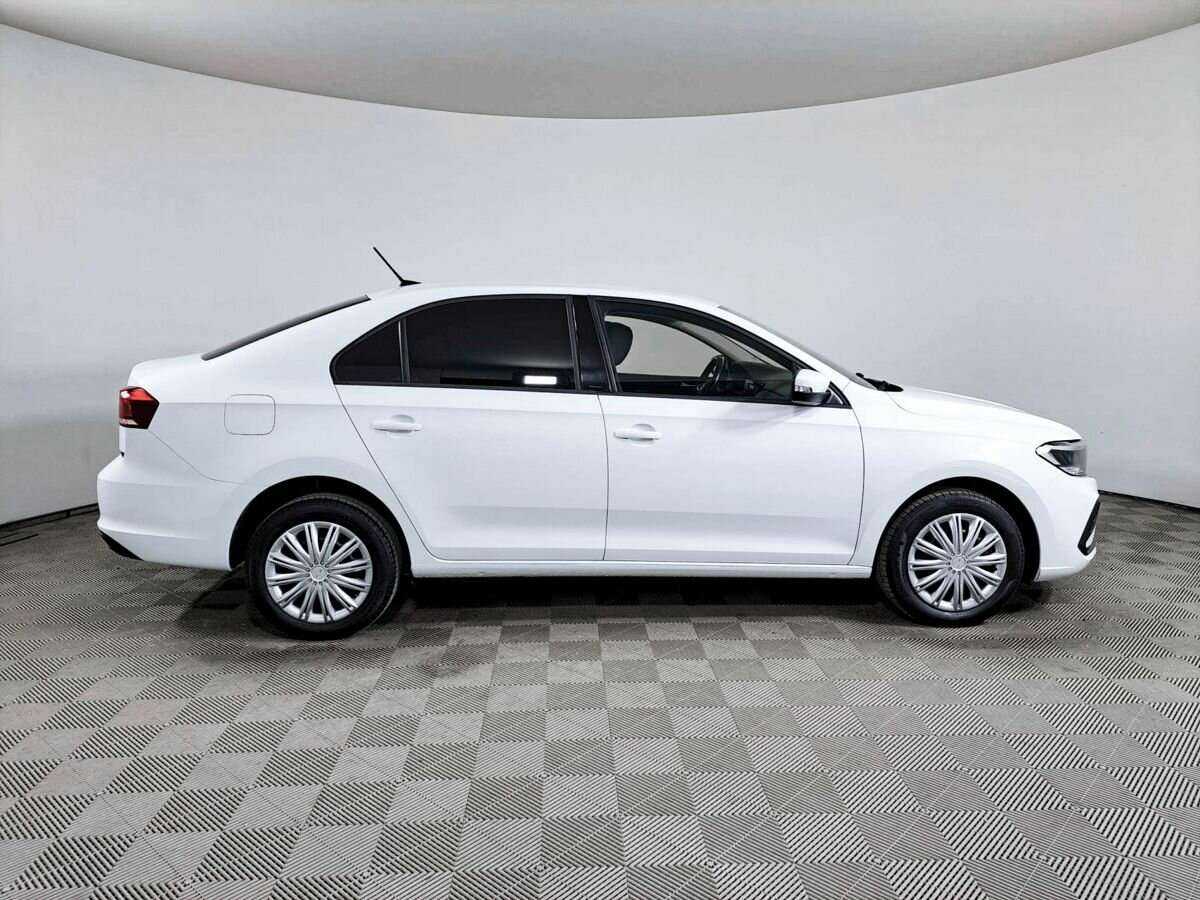 Volkswagen Polo с пробегом — 2020 год. Фото: #3