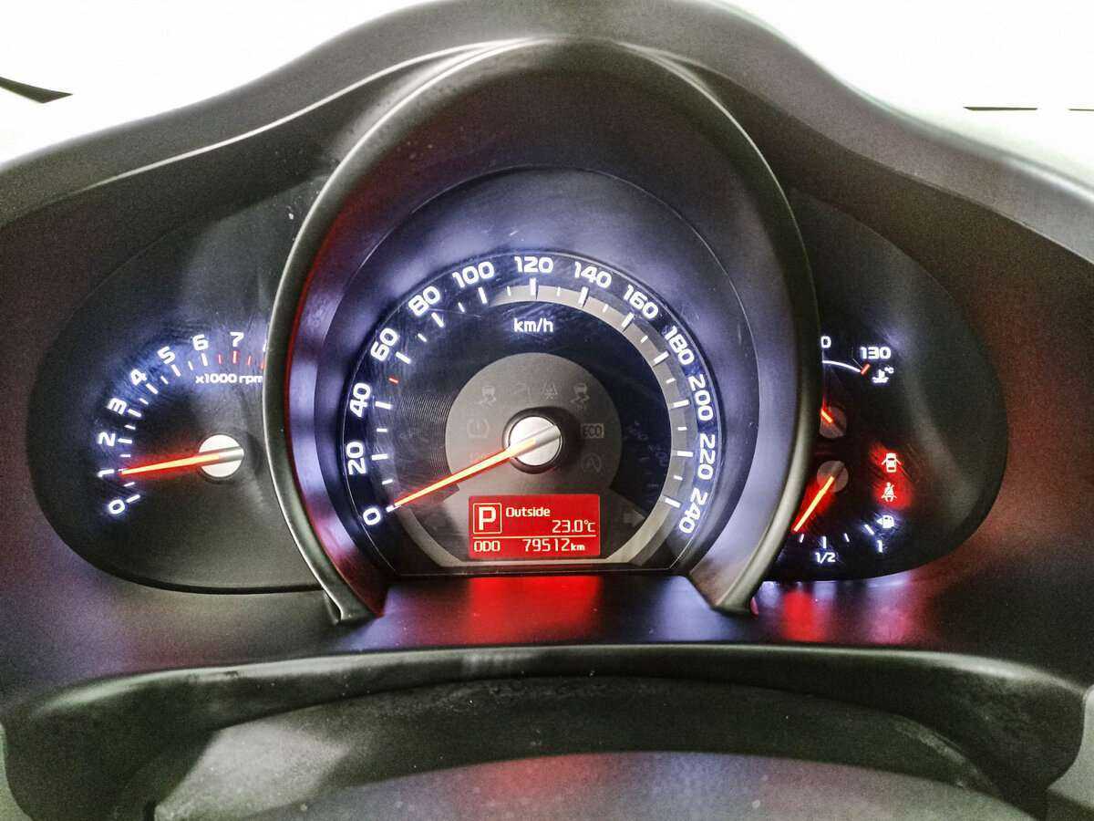 Kia Sportage с пробегом — 2015 год. Фото: #10