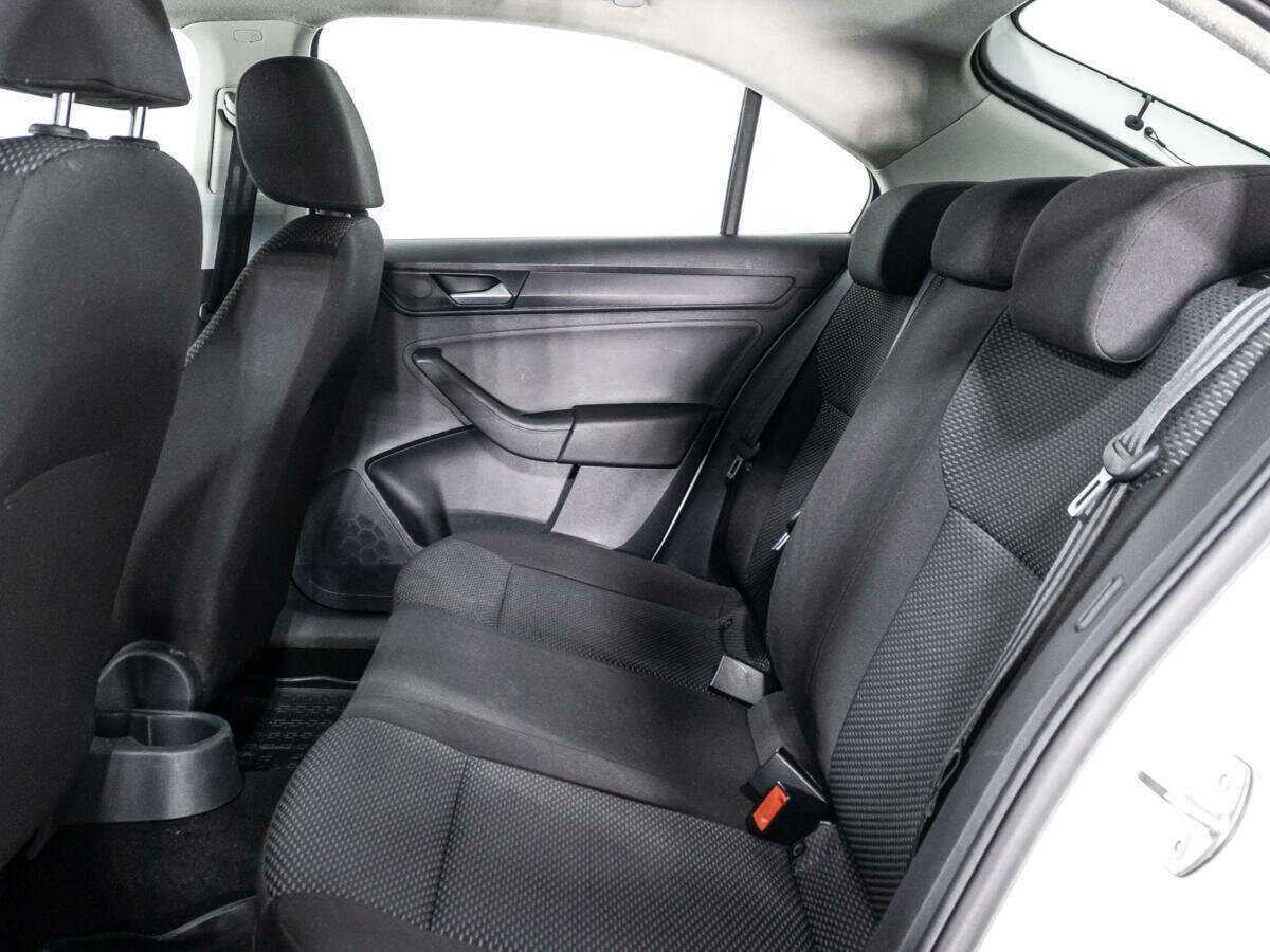 Volkswagen Polo с пробегом — 2021 год. Фото: #8