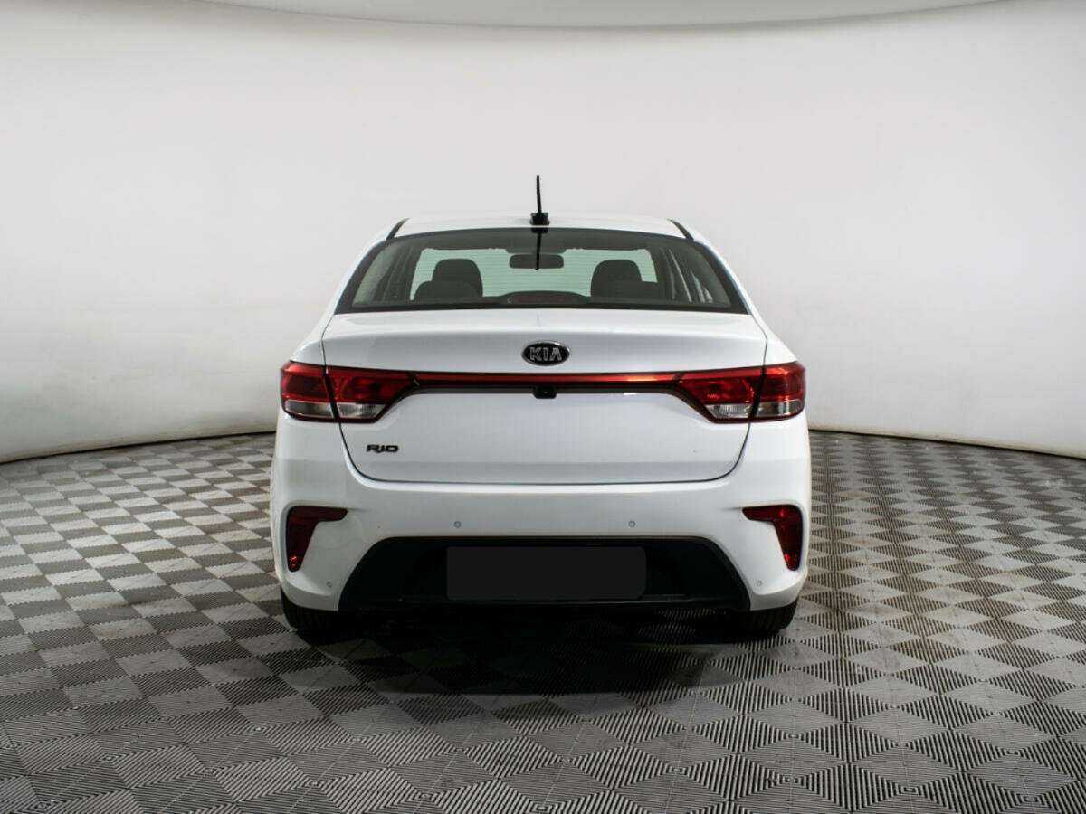 Kia Rio с пробегом — 2018 год. Фото: #4