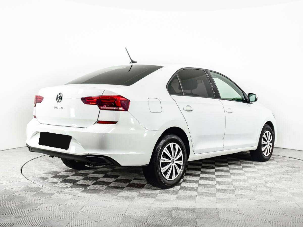 Volkswagen Polo с пробегом — 2021 год. Фото: #4