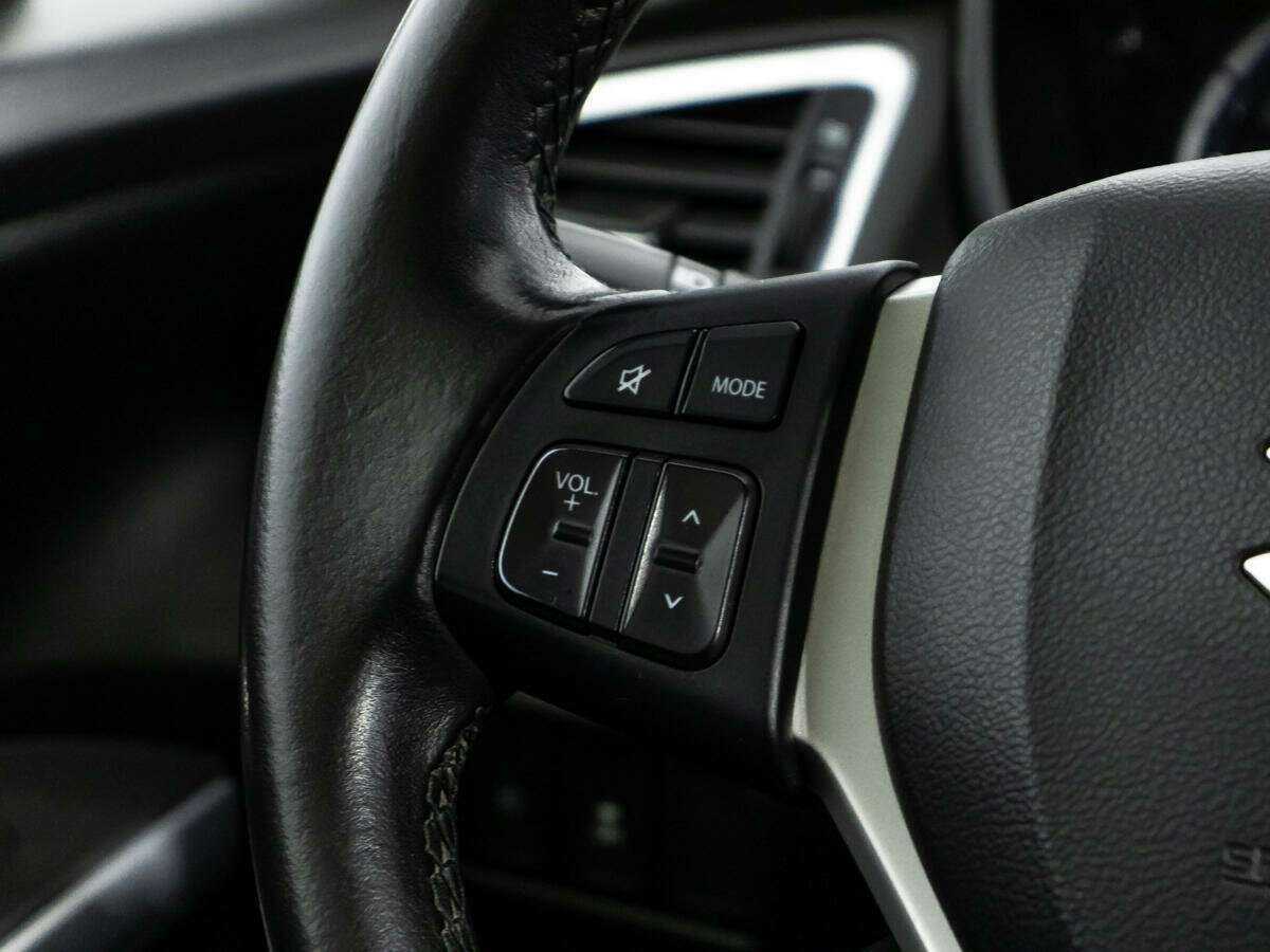 Suzuki SX4 с пробегом — 2018 год. Фото: #19