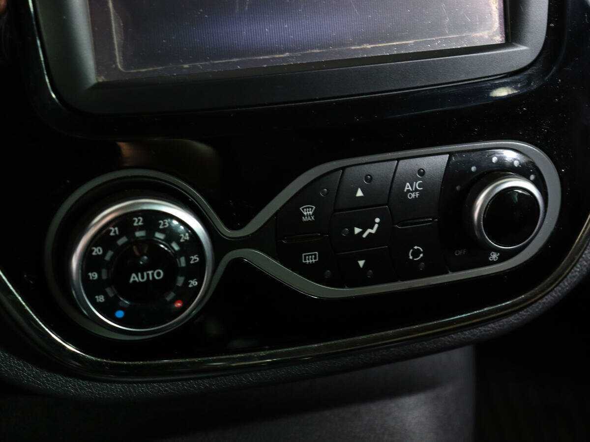 Renault Kaptur с пробегом — 2017 год. Фото: #13