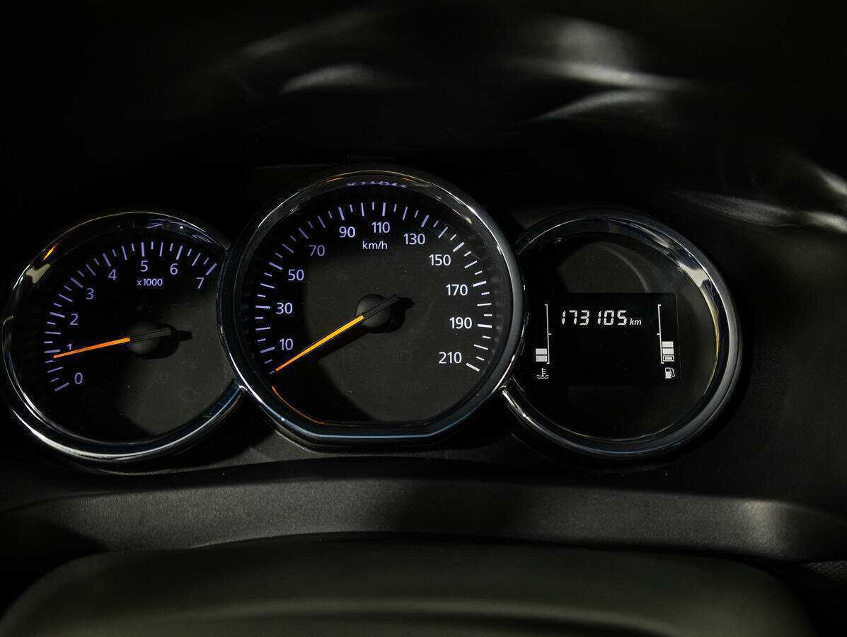 Renault Logan с пробегом — 2019 год. Фото: #11