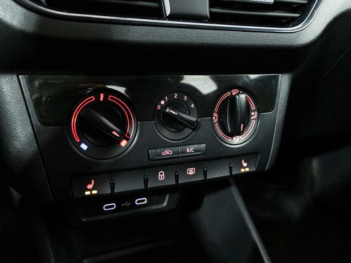 Volkswagen Polo с пробегом — 2021 год. Фото: #15