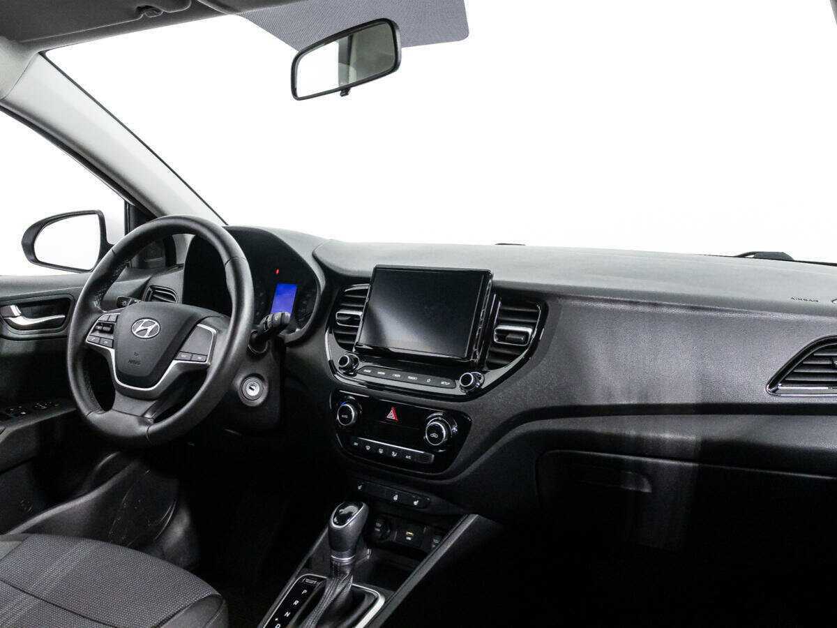 Hyundai Solaris с пробегом — 2021 год. Фото: #8