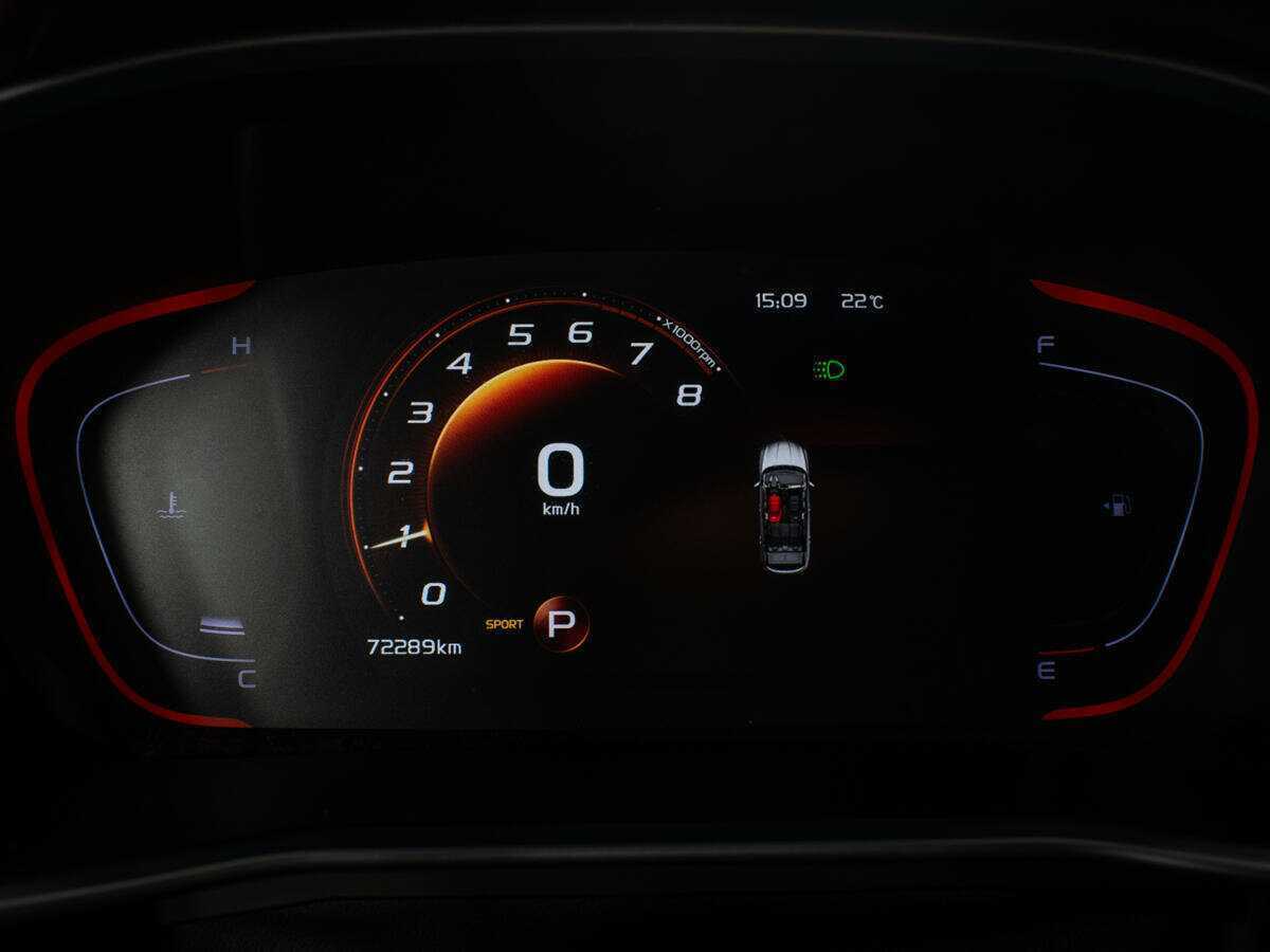 Geely Coolray с пробегом — 2021 год. Фото: #8