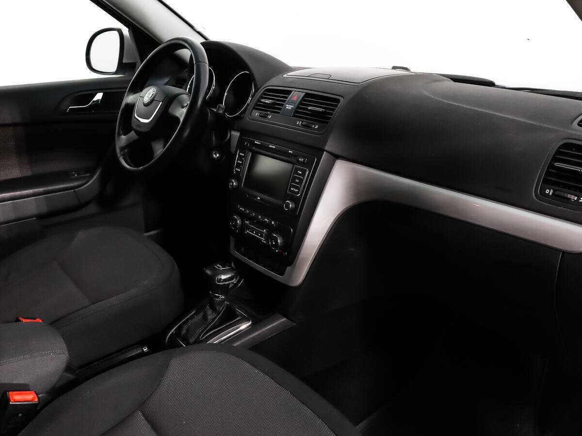 Skoda Yeti с пробегом — 2012 год. Фото: #10