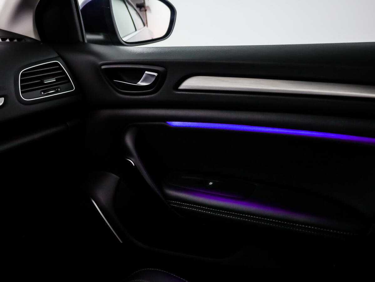 Renault Megane с пробегом — 2017 год. Фото: #16