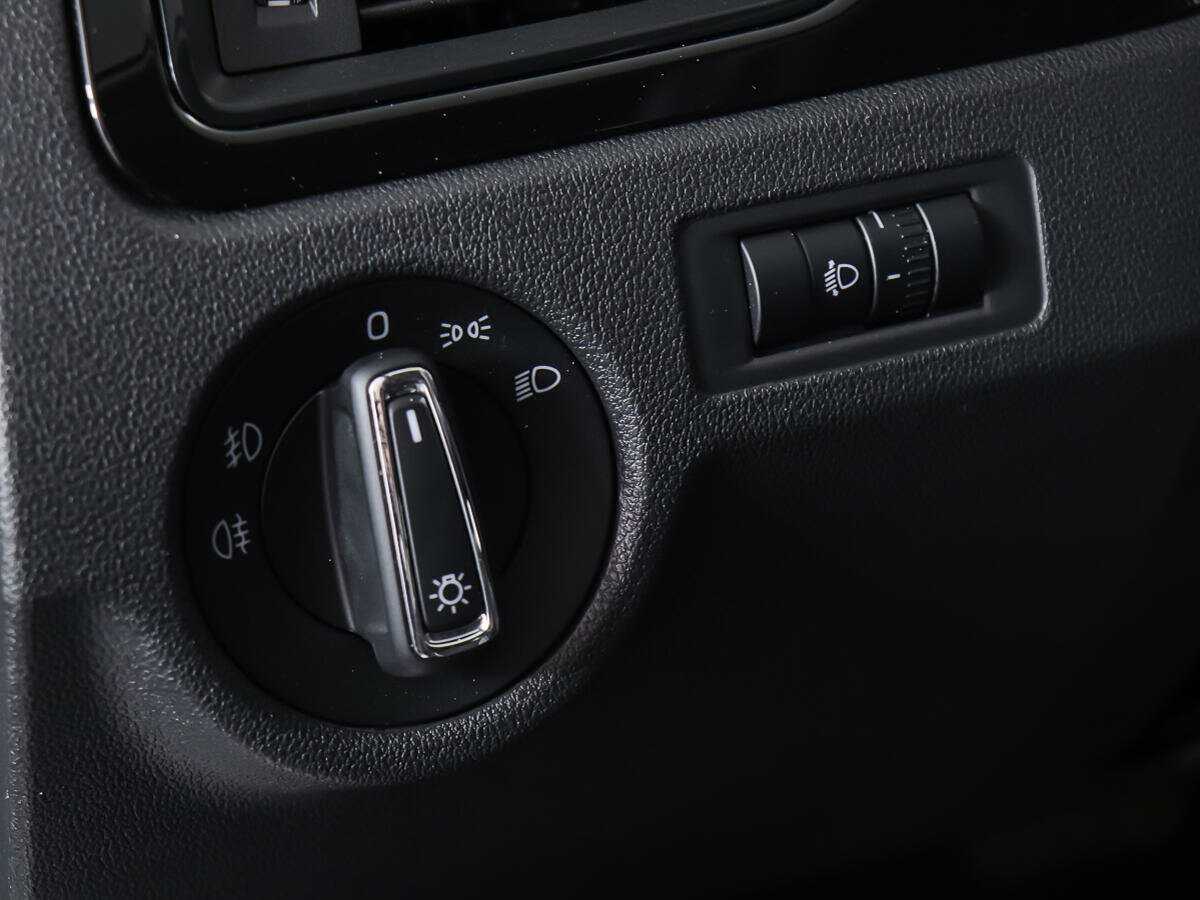 Skoda Rapid с пробегом — 2019 год. Фото: #16