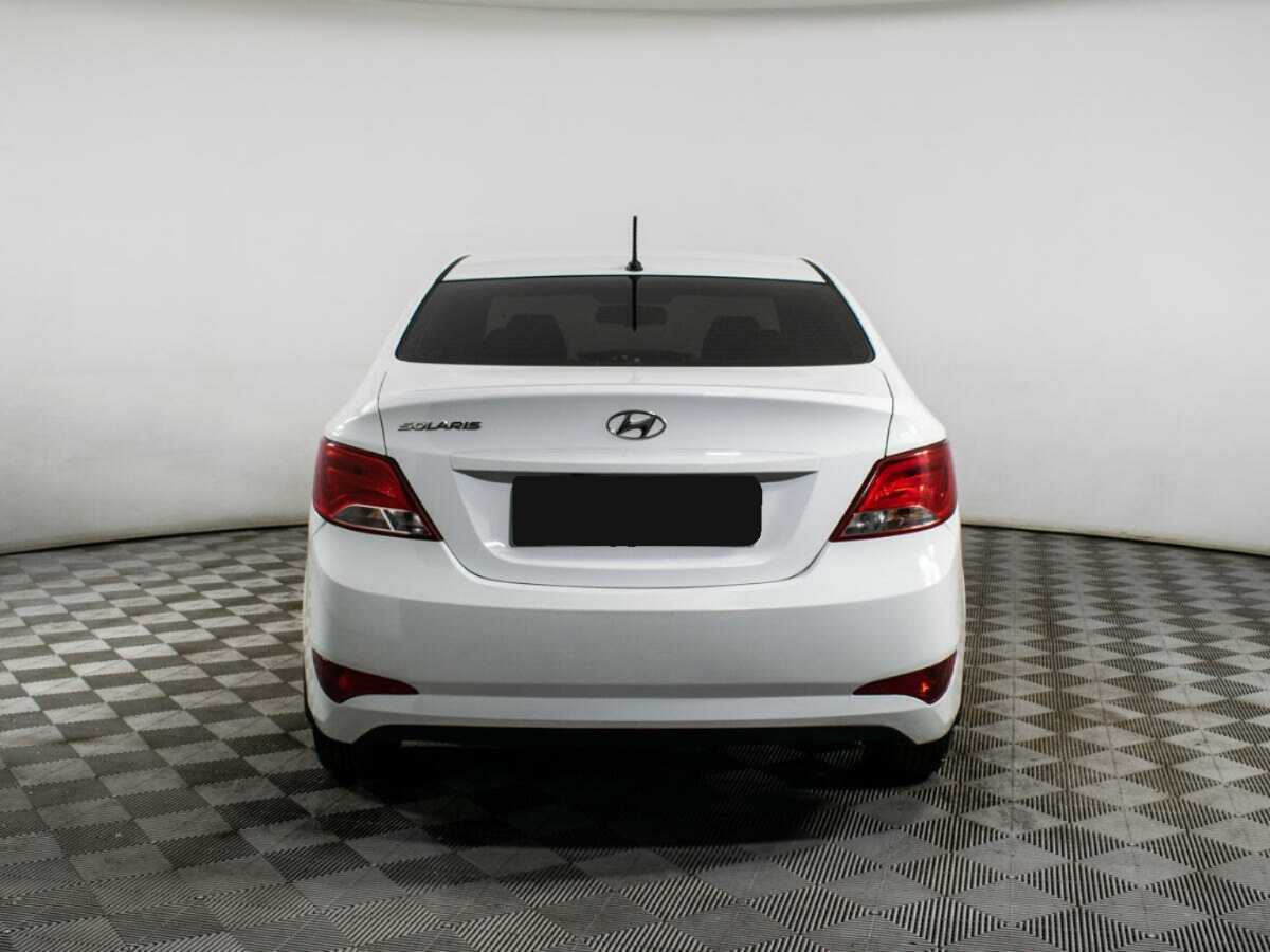 Hyundai Solaris с пробегом — 2016 год. Фото: #5