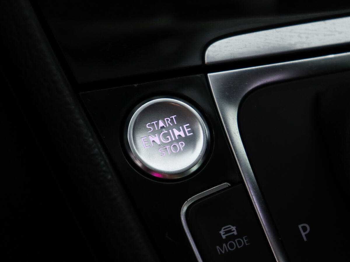 Volkswagen Golf с пробегом — 2013 год. Фото: #14