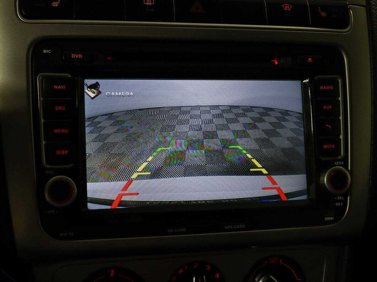 Volkswagen Polo с пробегом — 2013 год. Фото: #15