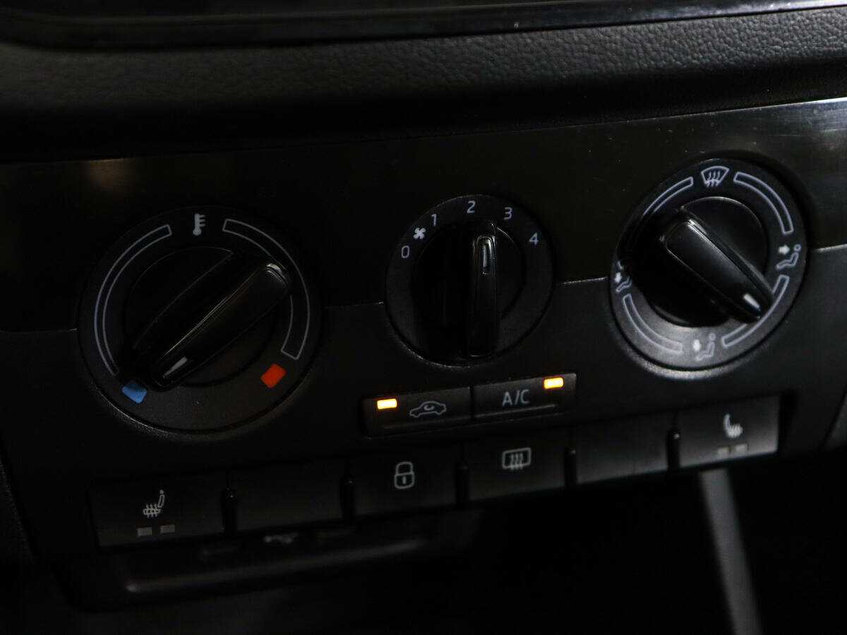 Skoda Rapid с пробегом — 2021 год. Фото: #16