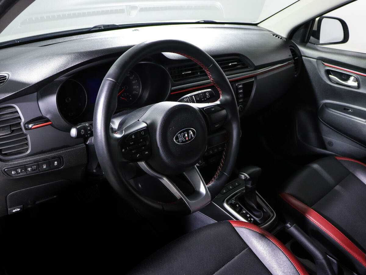 Kia Rio с пробегом — 2020 год. Фото: #13