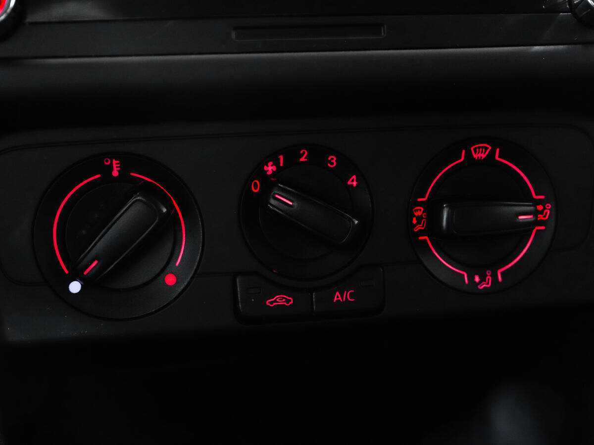 Volkswagen Polo с пробегом — 2016 год. Фото: #13