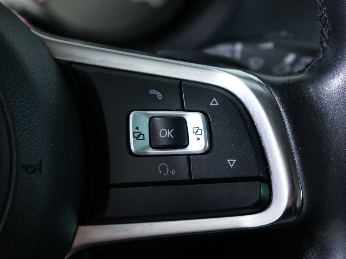 Volkswagen Polo с пробегом — 2019 год. Фото: #17