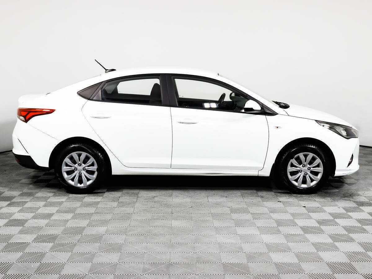 Hyundai Solaris с пробегом — 2020 год. Фото: #3