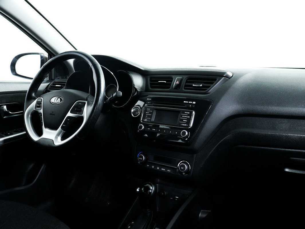 Kia Rio с пробегом — 2015 год. Фото: #8