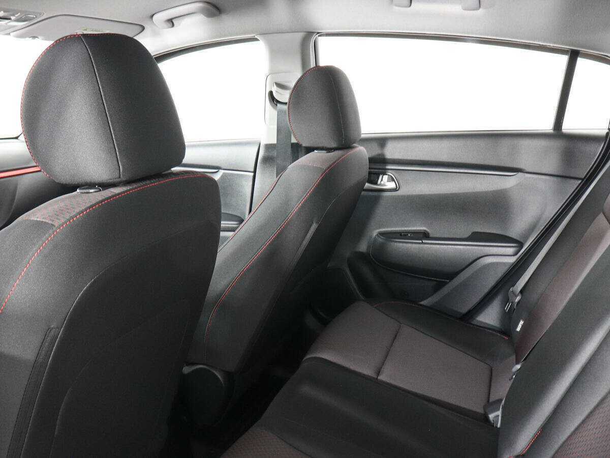 Kia Rio с пробегом — 2021 год. Фото: #11