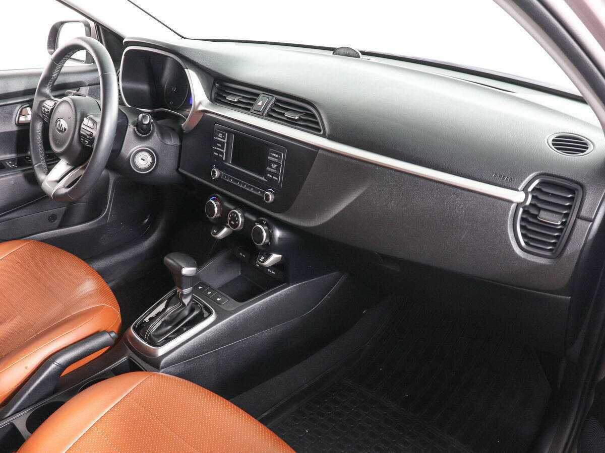 Kia Rio с пробегом — 2020 год. Фото: #9