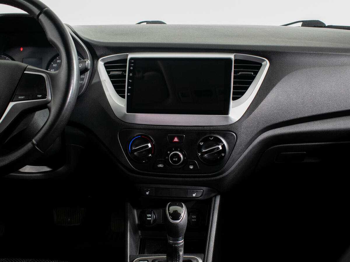 Hyundai Solaris с пробегом — 2020 год. Фото: #10