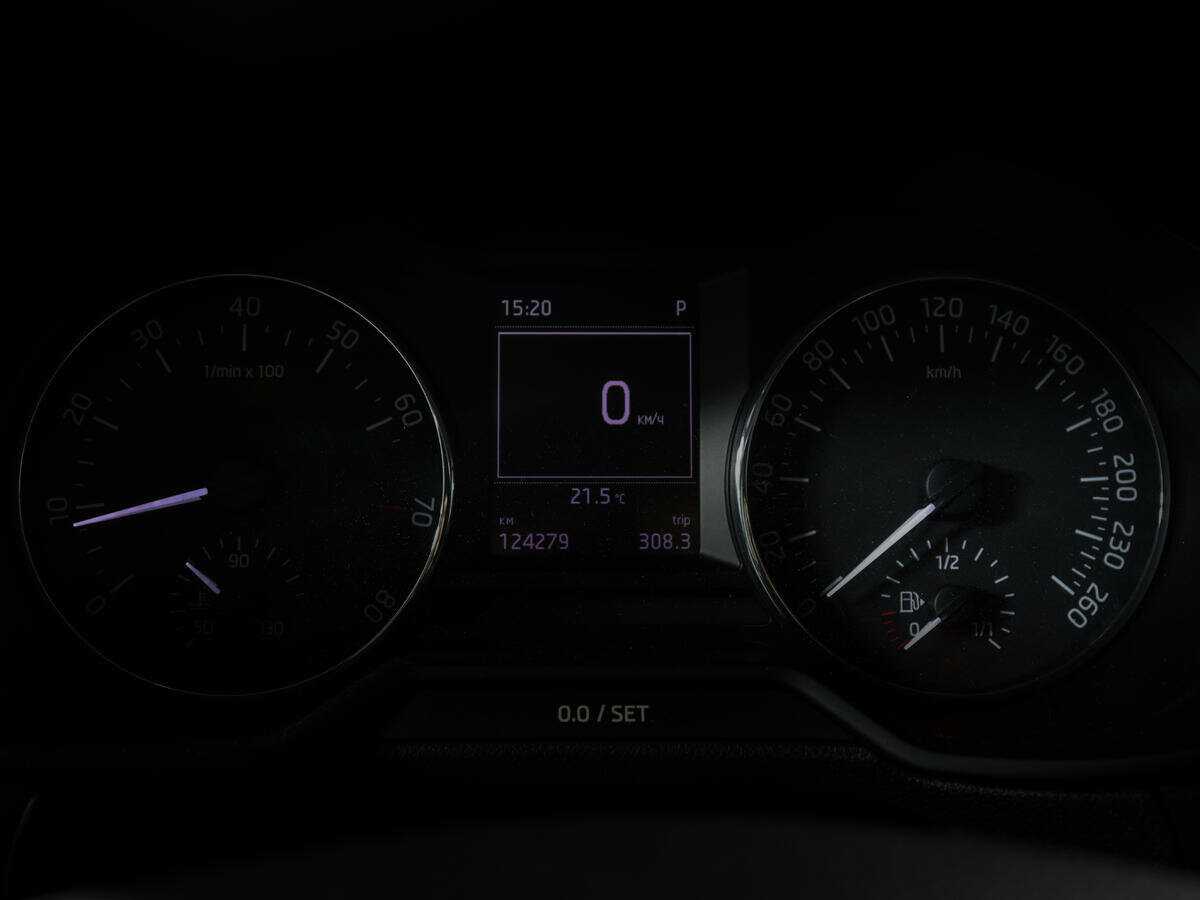 Skoda Octavia с пробегом — 2014 год. Фото: #10