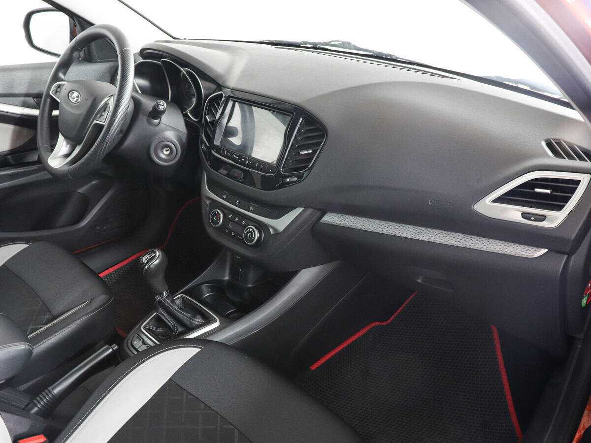 Lada (ВАЗ) Vesta с пробегом — 2018 год. Фото: #9