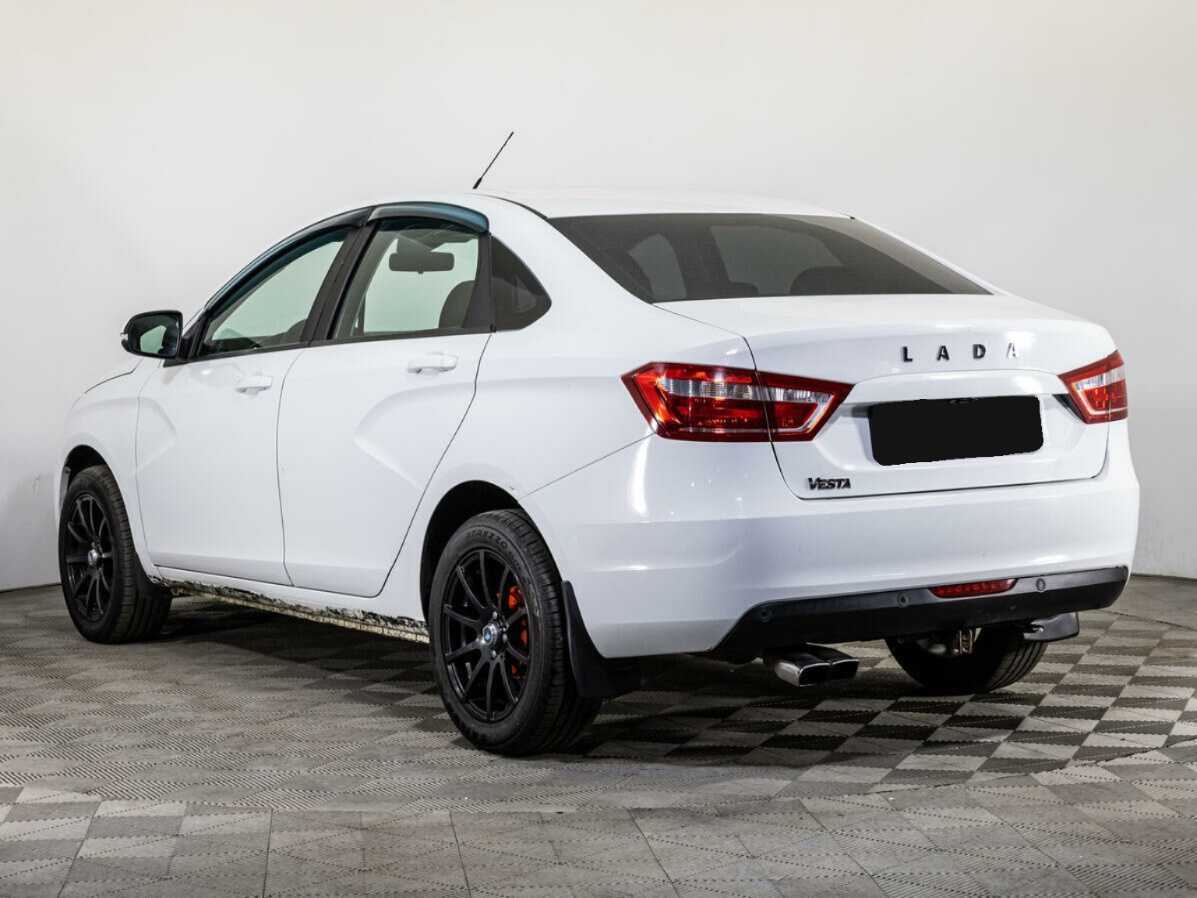 Lada (ВАЗ) Vesta с пробегом — 2017 год. Фото: #6