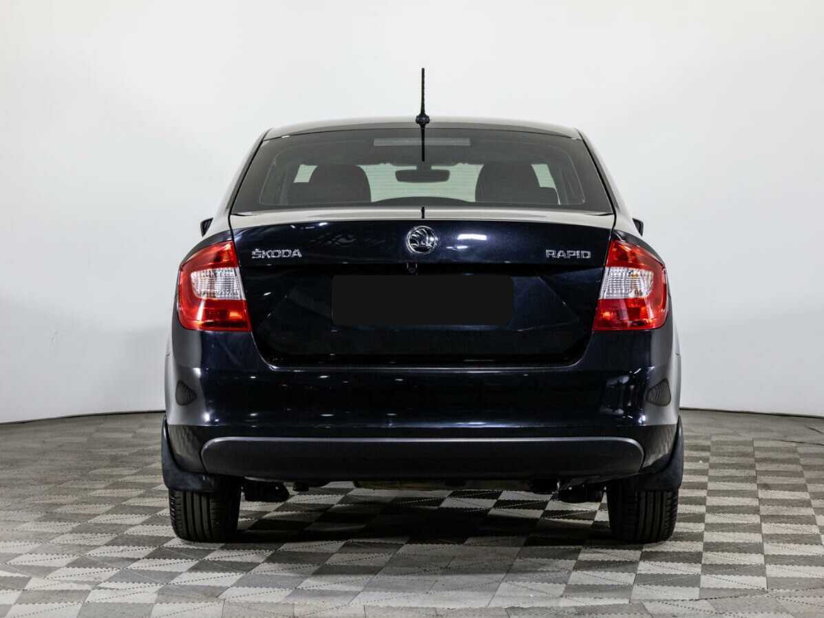 Skoda Rapid с пробегом — 2016 год. Фото: #4
