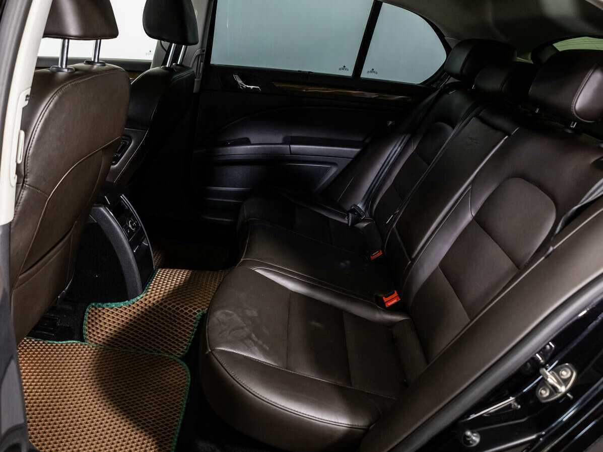 Skoda Superb с пробегом — 2014 год. Фото: #9