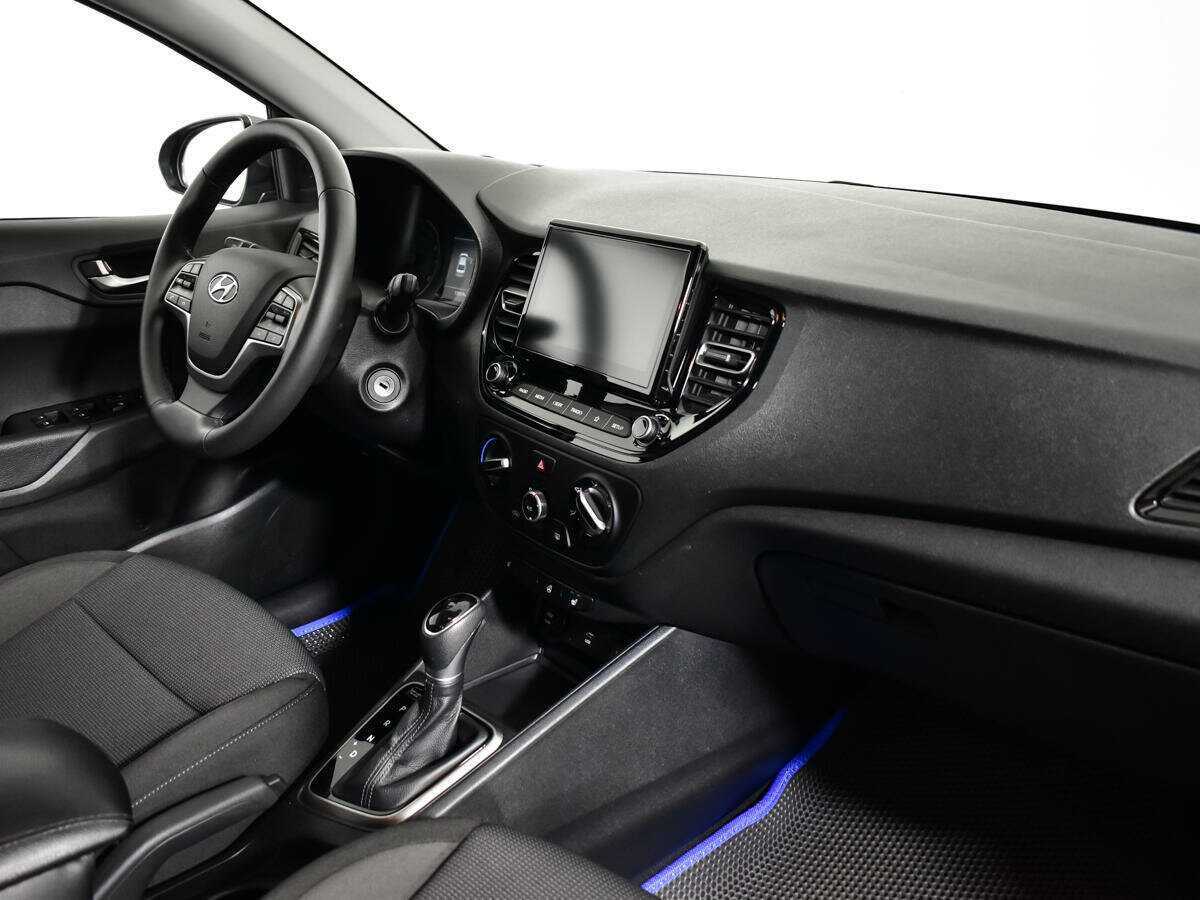 Hyundai Solaris с пробегом — 2021 год. Фото: #8