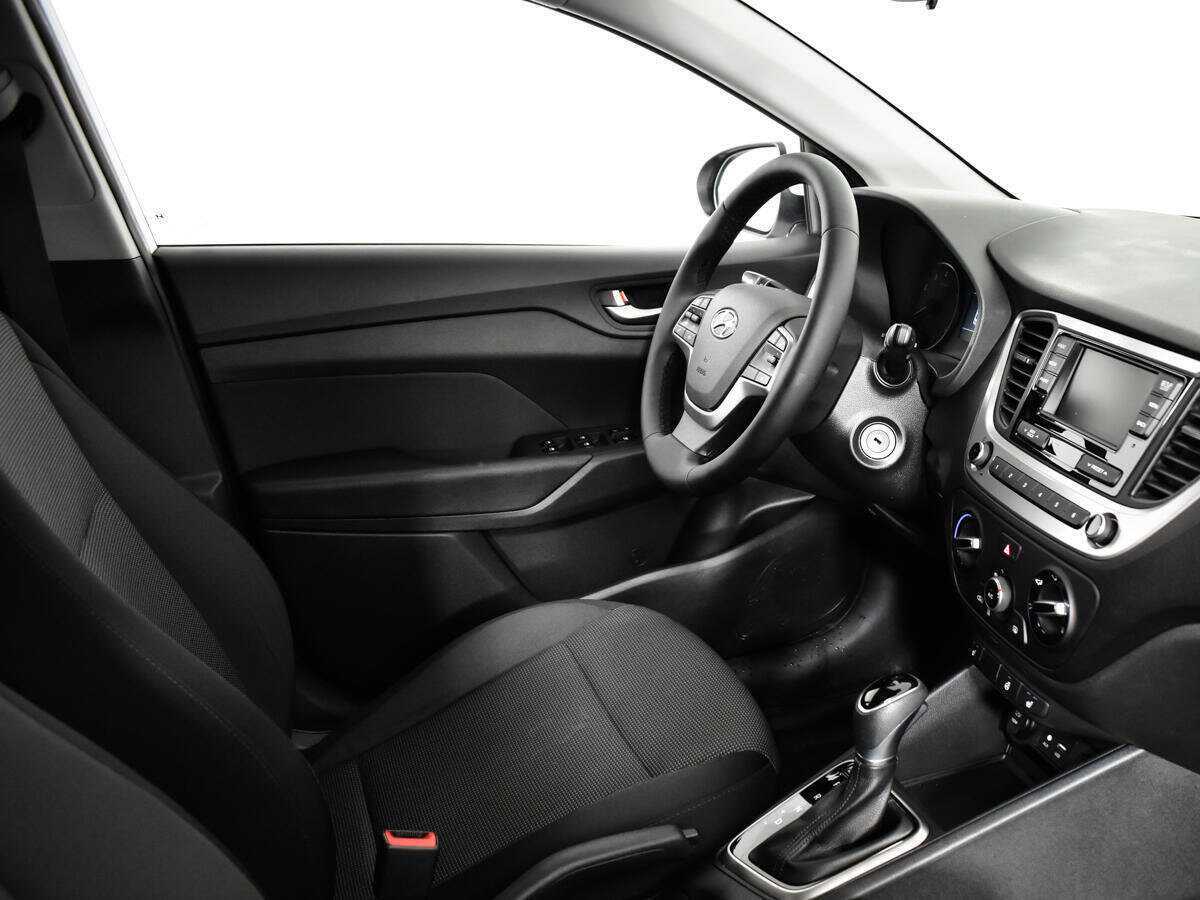 Hyundai Solaris с пробегом — 2017 год. Фото: #8