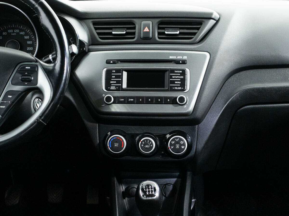 Kia Rio с пробегом — 2016 год. Фото: #13