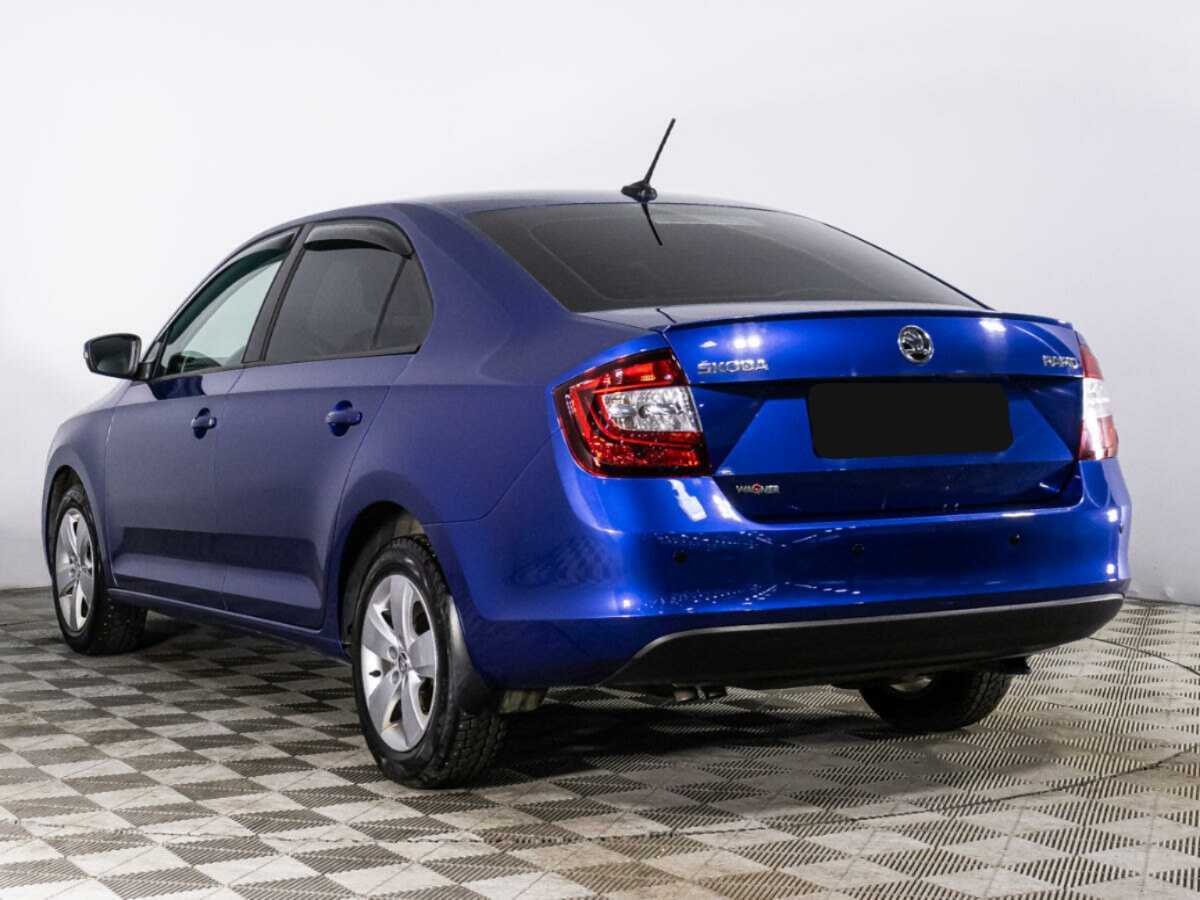 Skoda Rapid с пробегом — 2017 год. Фото: #6