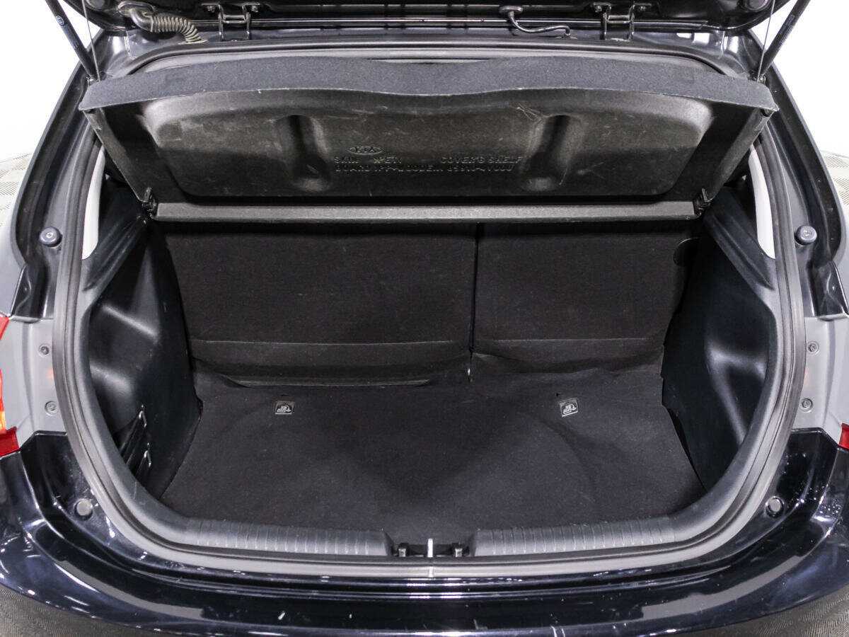 Kia Rio с пробегом — 2017 год. Фото: #14