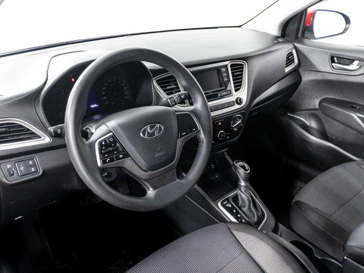 Hyundai Solaris с пробегом — 2021 год. Фото: #10