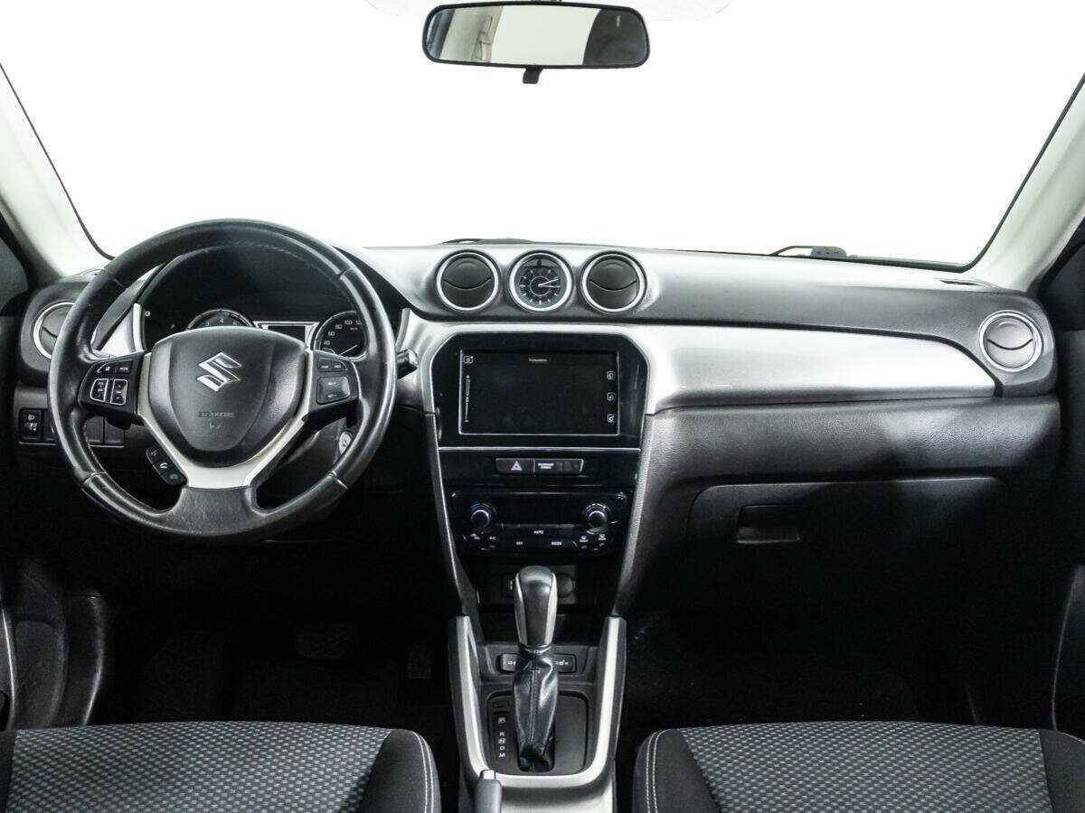 Suzuki Vitara с пробегом — 2017 год. Фото: #12