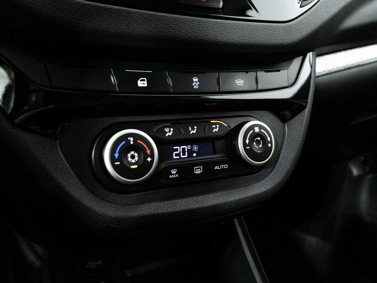 Lada (ВАЗ) Vesta с пробегом — 2019 год. Фото: #14